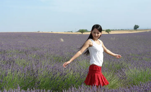 张嘉倪老公买超家庭背景介绍