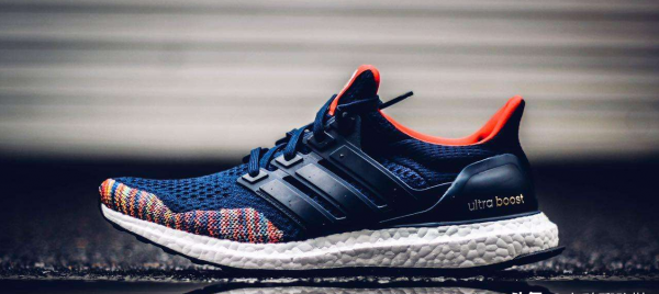 三条杠的鞋子什么牌子