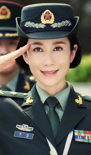 温峥嵘个人资料简介