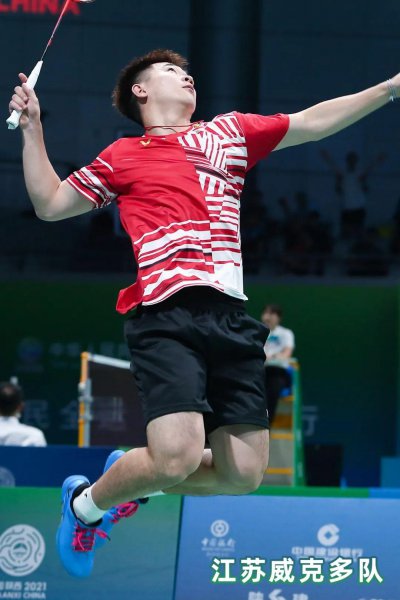 羽毛球鞋哪个牌子好