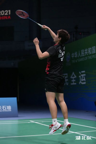 羽毛球鞋哪个牌子好