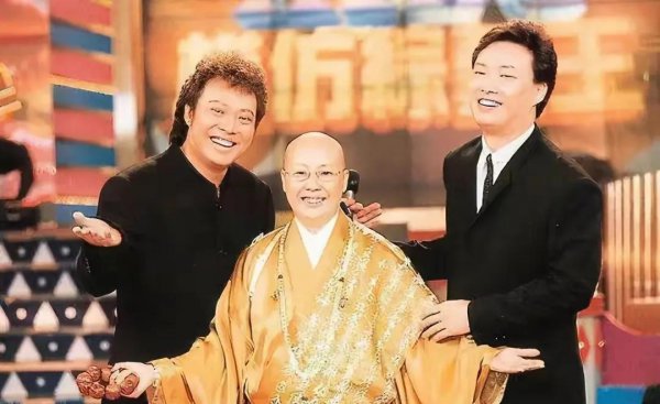 费玉清和张菲是什么关系