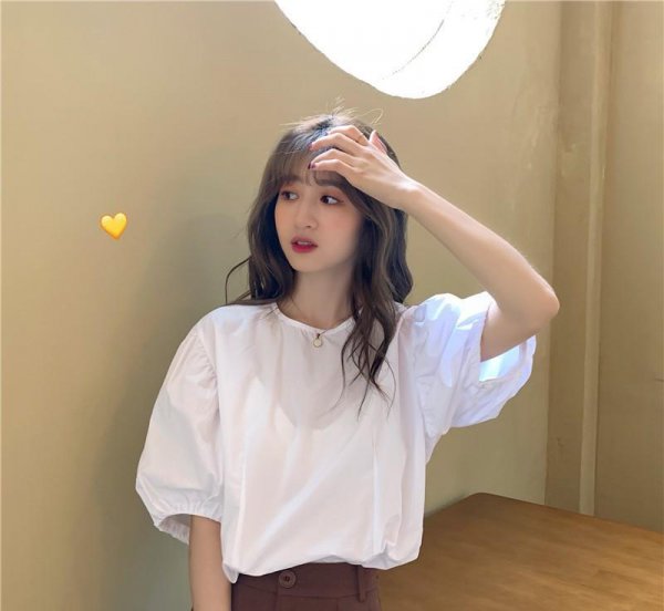 溜肩的女生适合穿肩部有什么的衣服