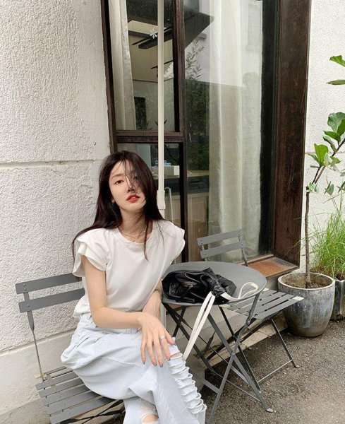 溜肩的女生适合穿肩部有什么的衣服