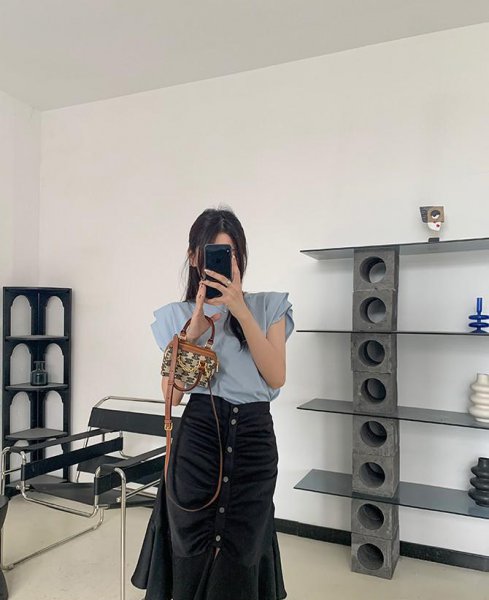 溜肩的女生适合穿肩部有什么的衣服