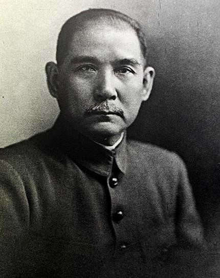 谁是中山装的创始人