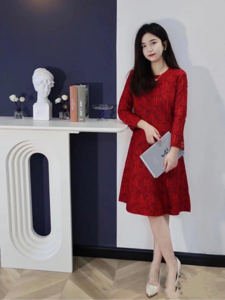 红裙子配什么鞋子好看