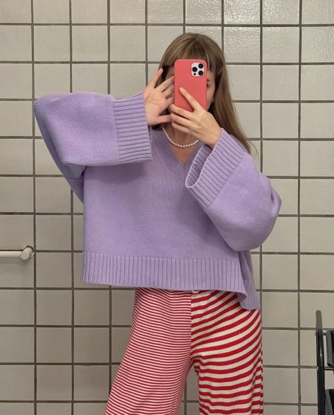 紫色上衣搭配什么颜色裤子好看