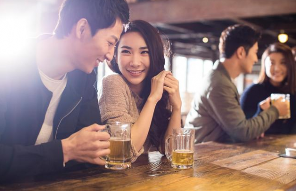 闷骚型的男人是什么样子的