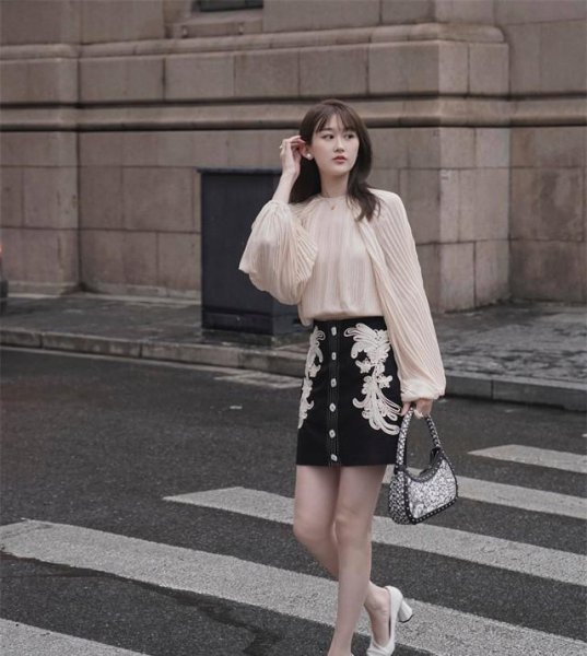 158身高穿连衣裙子最佳长度