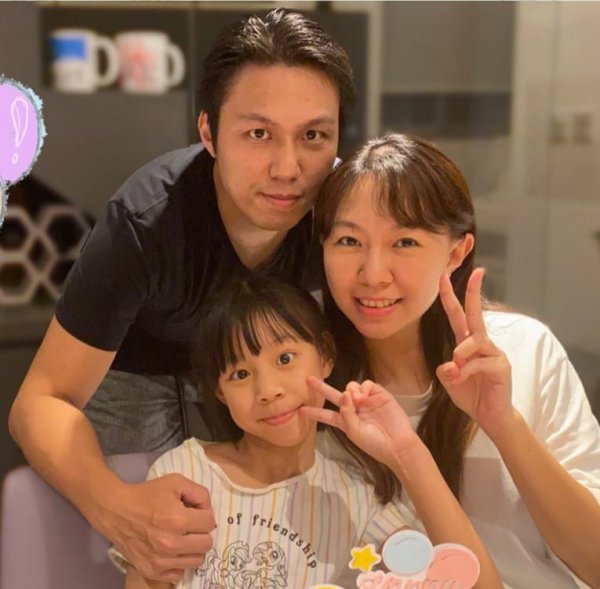 知名歌手卓依婷老公是谁