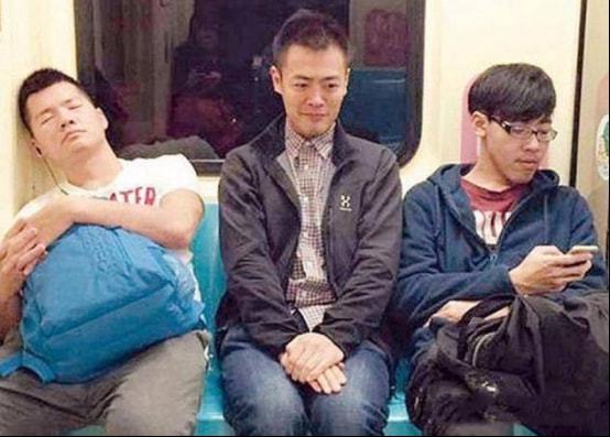 刘銮雄不得不转正甘比