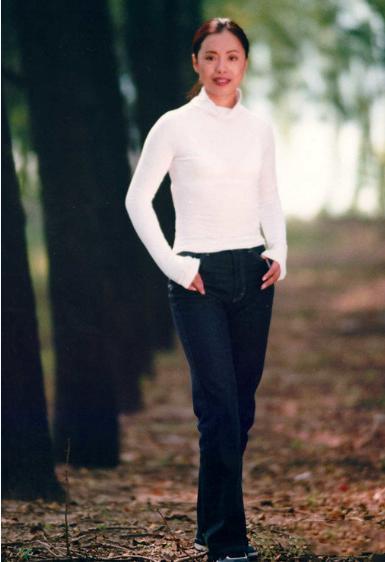 黄绮珊个人简历资料