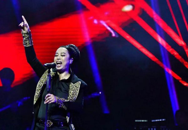 黄绮珊个人简历资料