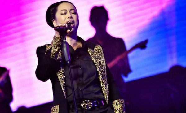 黄绮珊个人简历资料