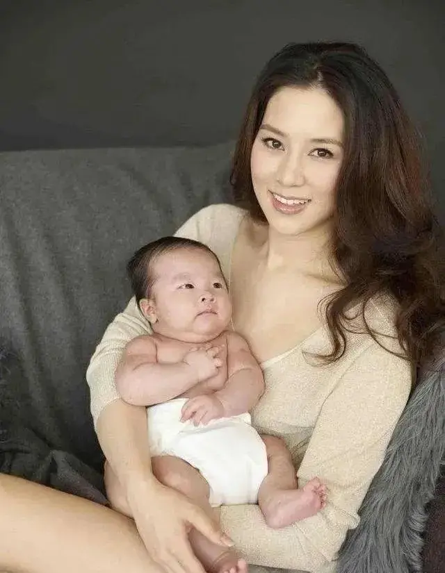 徐子淇生了几个宝宝