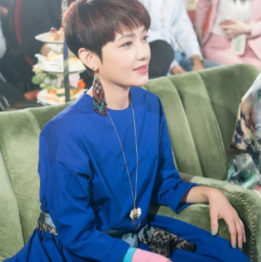 范晓萱摘除子宫是真的吗