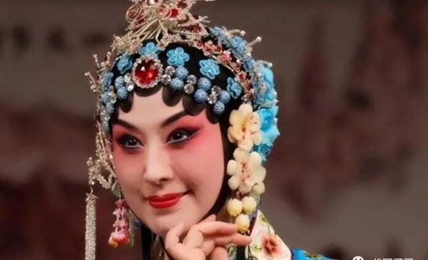 京剧名家史依弘简介