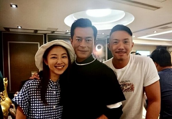 颜卓灵个人资料介绍