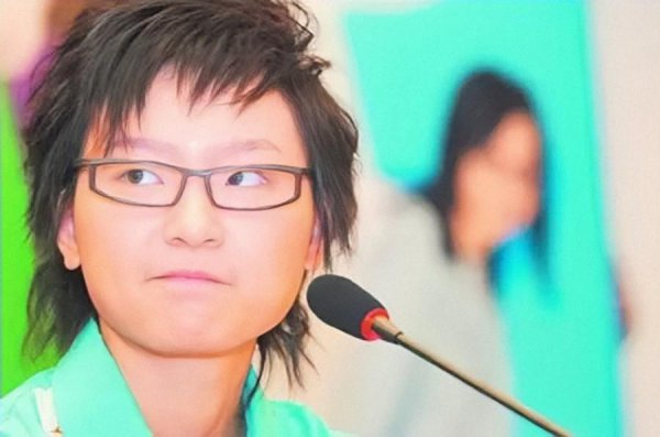 流行歌手周笔畅哪里人