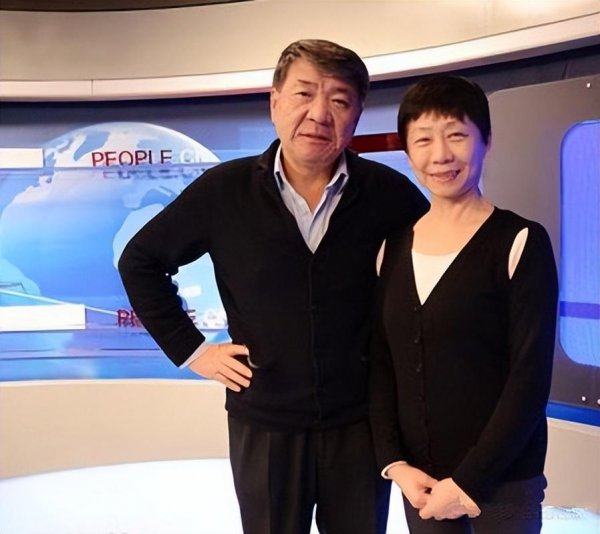 导演郑晓龙有过几任妻子