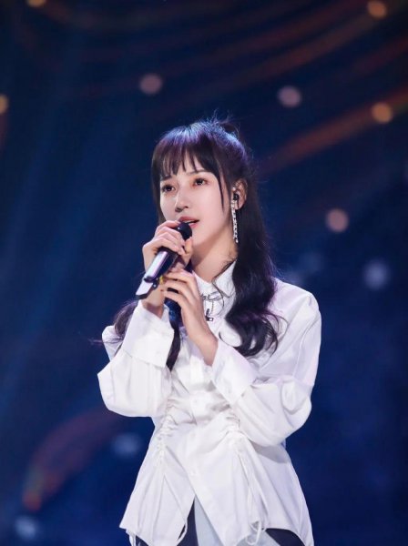 秦牛正威个人资料简介