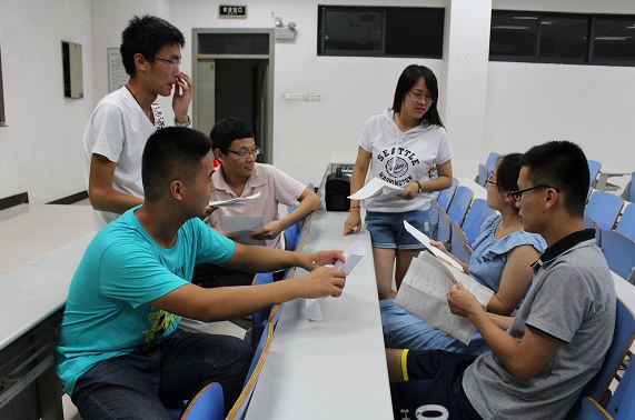 考研英语难还是六级难