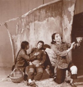 我国第一部电视剧是什么名字 1958年播出一口莱饼子