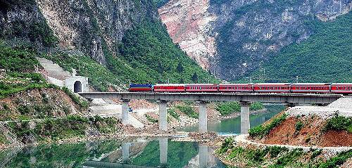 我国第一条电气化铁路是哪一条