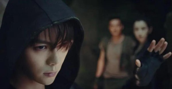 小哥在陨玉里经历了什么