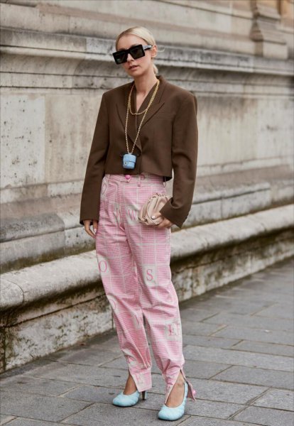 摩卡色到底是什么颜色