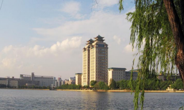 考上中南民族大学是什么水平