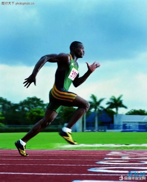 100米跑步技巧和动作要领