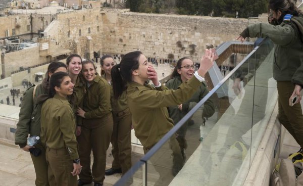 以色列地理位置及气候特征概括