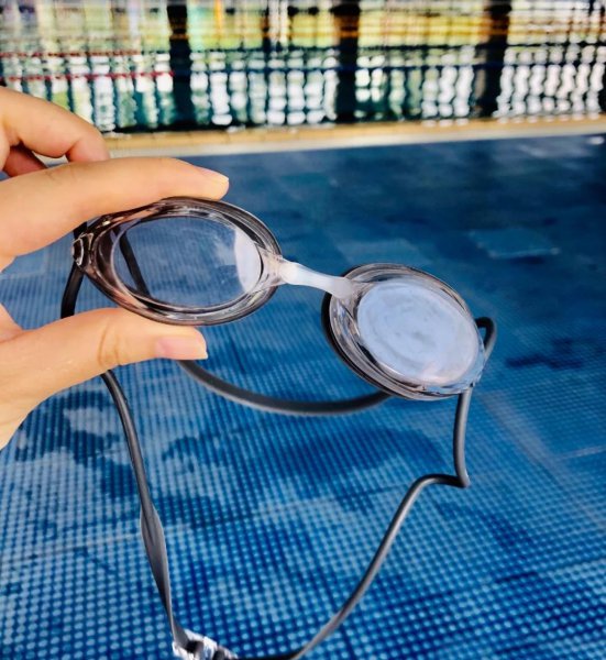 泳镜起雾如何处理