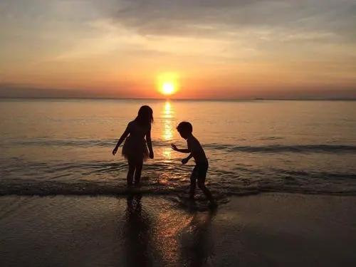 中国00后男女比例是多少