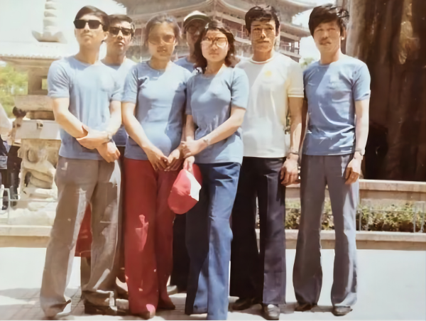 喇叭裤适合穿什么鞋好看