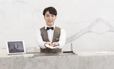 酒店前台的工作内容和职责 酒店前台的要求及发展前景