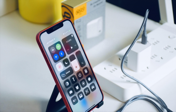 苹果电池健康下降快原因