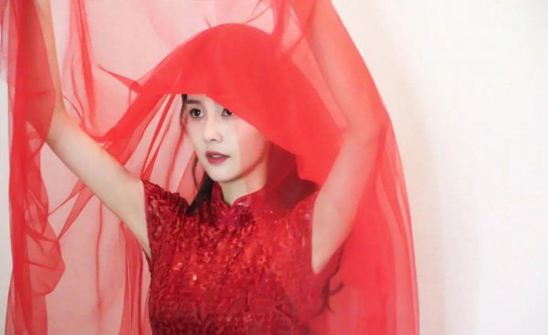 怎么感觉任嘉伦也挺喜欢白鹿