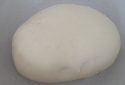 面团发酵后粘手怎么补救 面团发酵过度还能补救吗