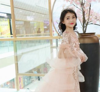 宋小睿真实长相 小网红宋小睿真的美貌与才能兼备吗