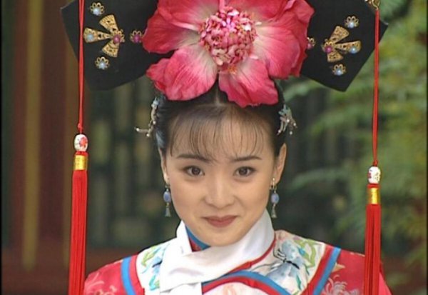 还珠格格晴儿扮演者