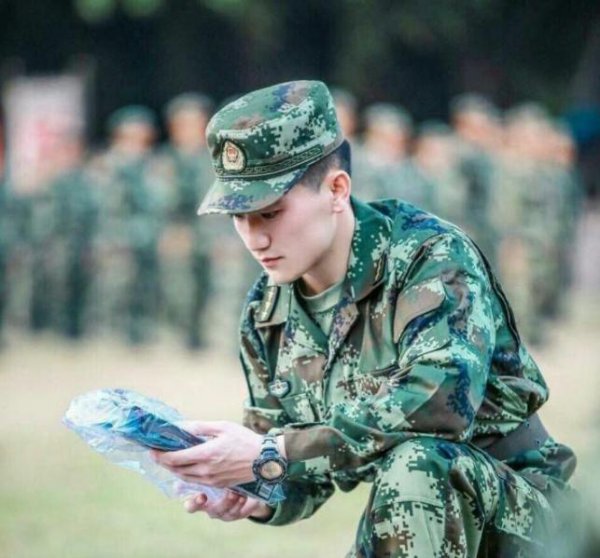 何捷个人资料简介