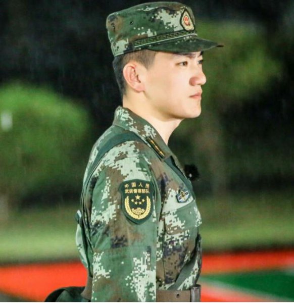 何捷个人资料简介