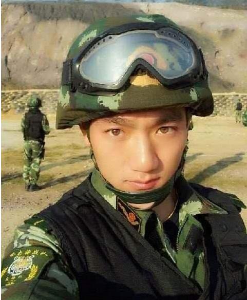 何捷个人资料简介