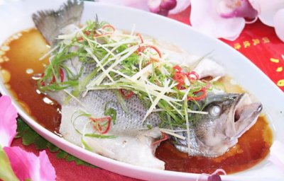 鲈鱼蒸几分钟口感最好 鲈鱼一般蒸多长时间最好吃窍门