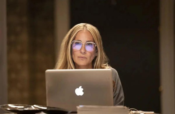 克里斯汀.戴维斯介绍