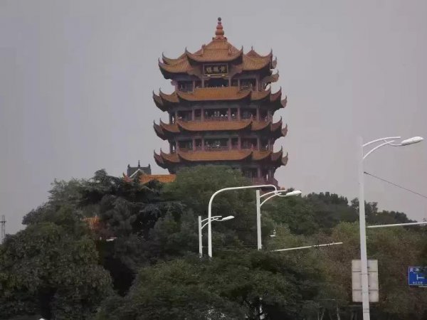 黄鹤楼位于湖北的哪个城市