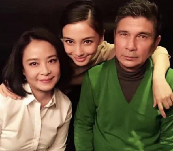 杨颖是哪国混血儿